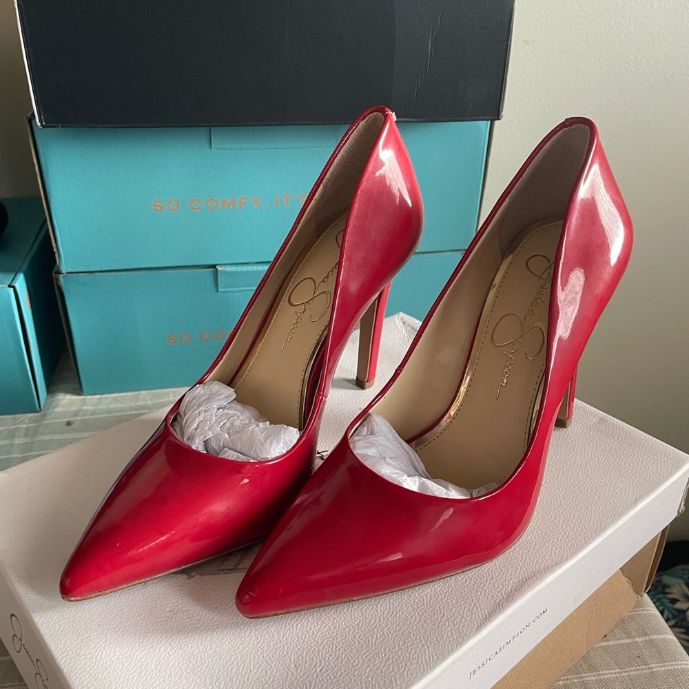 Jessica Simpson Cassani 3 pumps